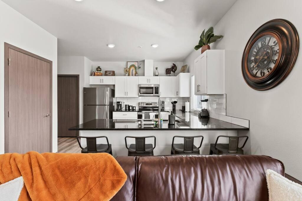 스포캔 Brand New 2 Bed 2 Bath Near Perry District And Dt 아파트 외부 사진